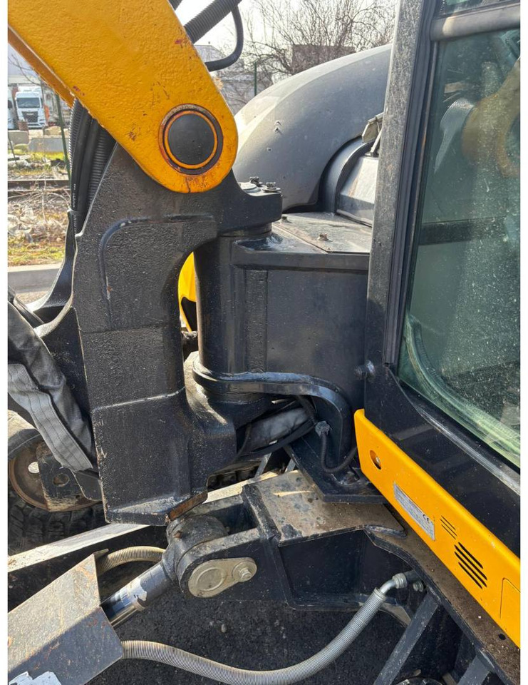 حفارات زحافة KUBOTA TRACTOR CORPORATION KX080.4: صور 18