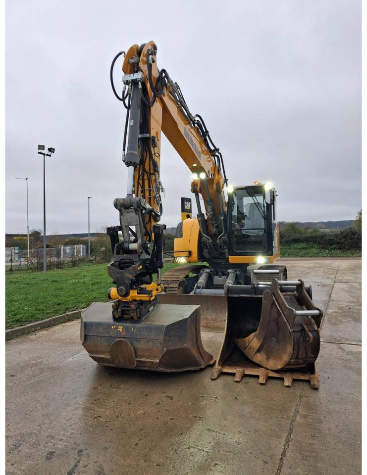 LIEBHERR R920 - حفارات زحافة: صور 1 LIEBHERR R920 - حفارات زحافة: صور 1