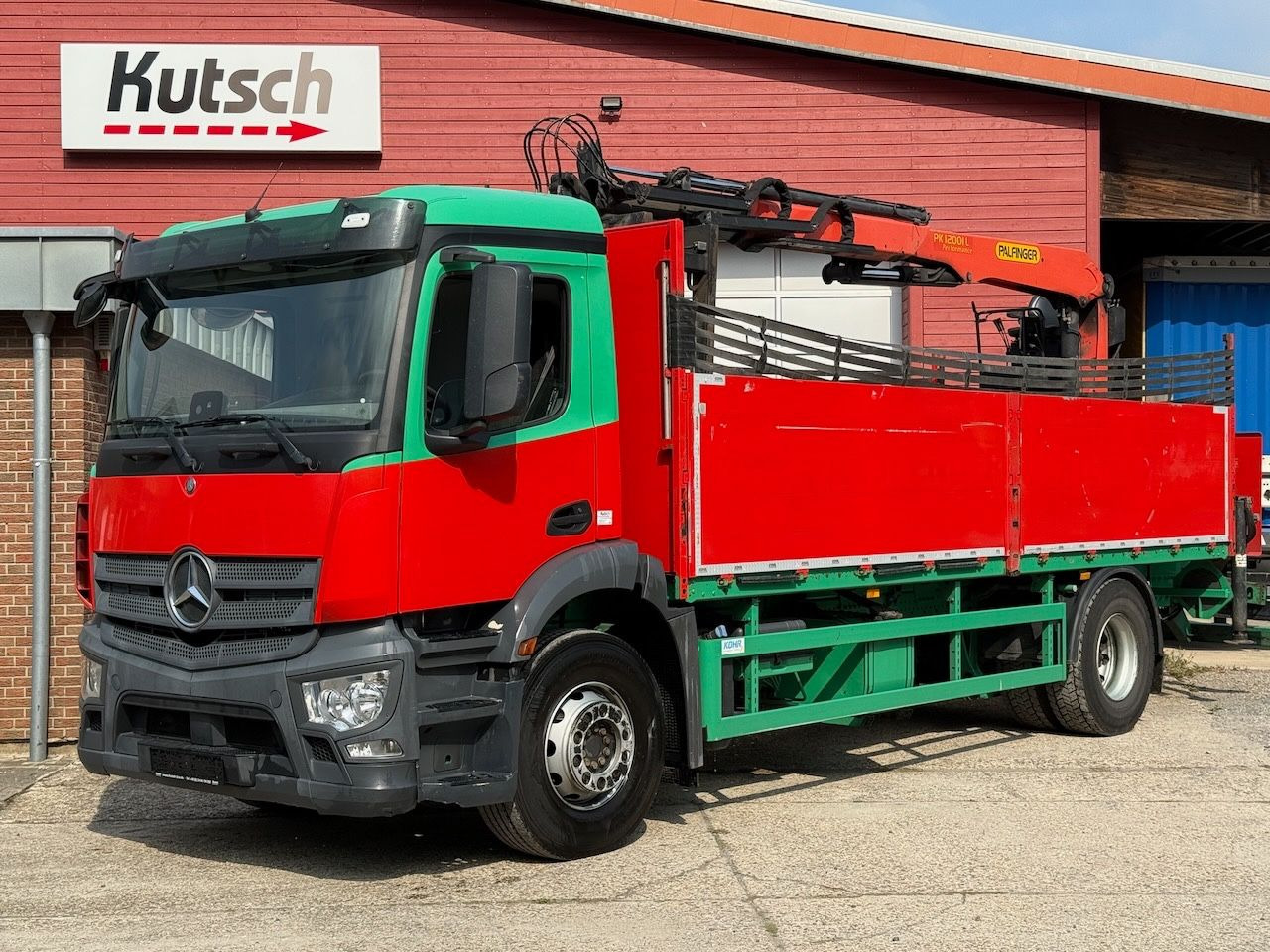 Mercedes-Benz Antos 1832L mit Palfinger PK 12001L Heckkran - شاحنات مسطحة, شاحنة كرين: صور 3 Mercedes-Benz Antos 1832L mit Palfinger PK 12001L Heckkran - شاحنات مسطحة, شاحنة كرين: صور 3
