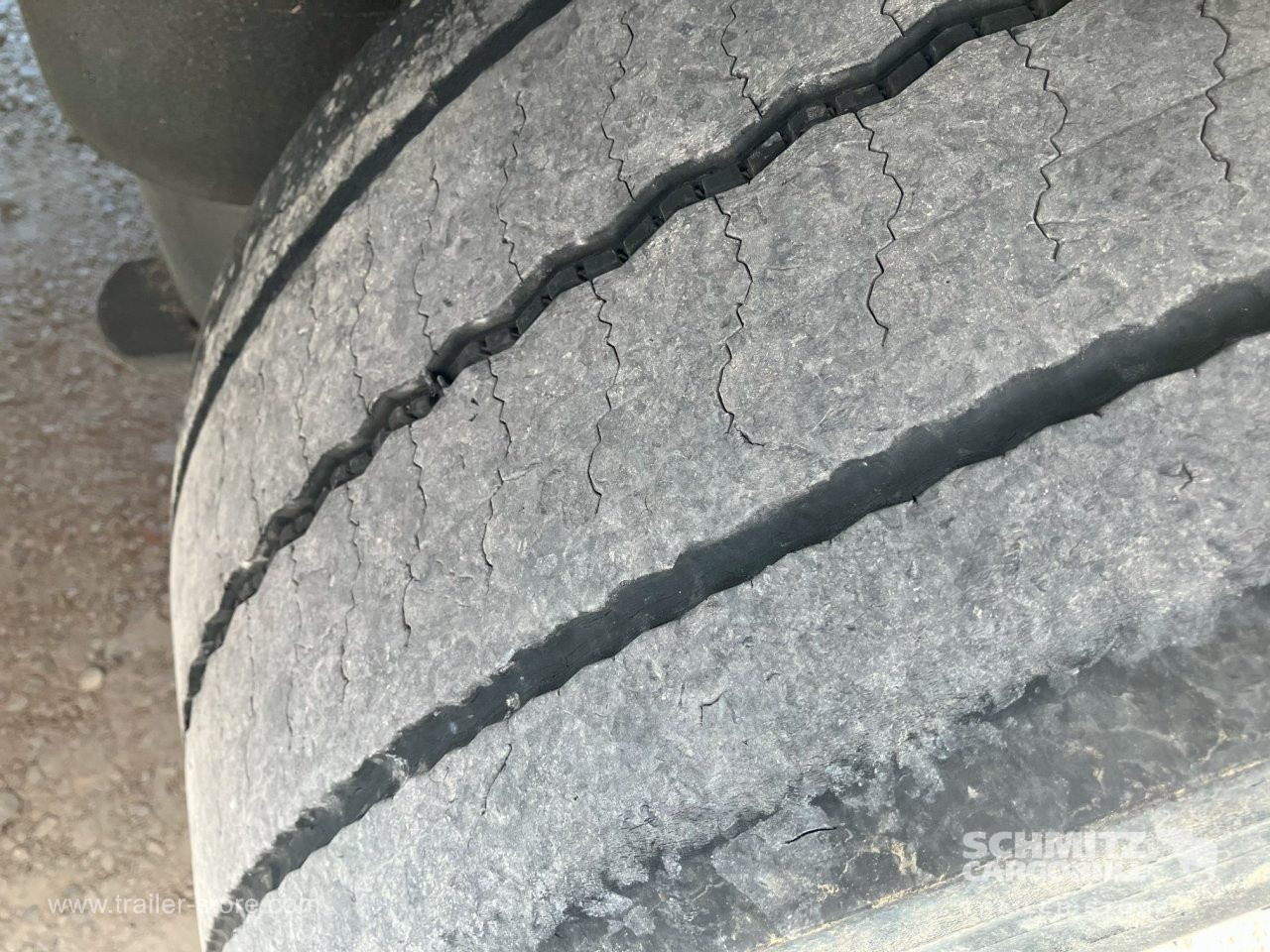 SCHMITZ Semiremolque Frigo Standard - متساوي نصف مقطورة: صور 4 SCHMITZ Semiremolque Frigo Standard - متساوي نصف مقطورة: صور 4