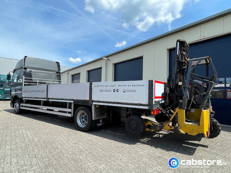 DAF CF 85 .360 4x2 Euro 5 - Open laadbak - Bouwjaar 2012 - Kooi-aap meeneemheftruck - شاحنات مسطحة: صور 3 DAF CF 85 .360 4x2 Euro 5 - Open laadbak - Bouwjaar 2012 - Kooi-aap meeneemheftruck - شاحنات مسطحة: صور 3