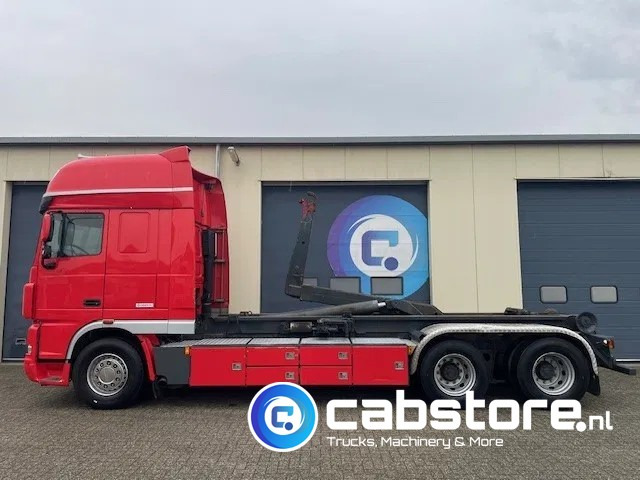 شاحنة ذات الخطاف DAF XF 105 .460 FAS Euro 5 - Haakarmsysteem - Hooklift - Abrolkipper - Year 2006 - ANALOG TACHO -  TUV 05-2025: صور 6