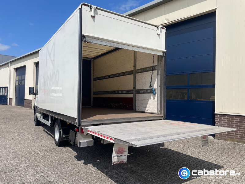 Iveco 40C12 Daily 4x2 Bakwagen Euro 3 - Bouwjaar 2003 - APK tot 10-05-2026 -Handgeschakelde versnellingsbak - الشاحنات الصغيرة صندوق مغلق: صور 4 Iveco 40C12 Daily 4x2 Bakwagen Euro 3 - Bouwjaar 2003 - APK tot 10-05-2026 -Handgeschakelde versnellingsbak - الشاحنات الصغيرة صندوق مغلق: صور 4