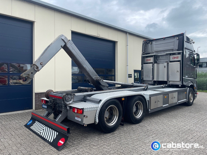 Mercedes-Benz Actros 3363 6x2 Containersysteem - Euro 6 - Bouwjaar 2014 - VDL 21 Ton Haakarmsysteem - 630 Pk Euro 6 - NL Truck - شاحنة ذات الخطاف: صور 4 Mercedes-Benz Actros 3363 6x2 Containersysteem - Euro 6 - Bouwjaar 2014 - VDL 21 Ton Haakarmsysteem - 630 Pk Euro 6 - NL Truck - شاحنة ذات الخطاف: صور 4