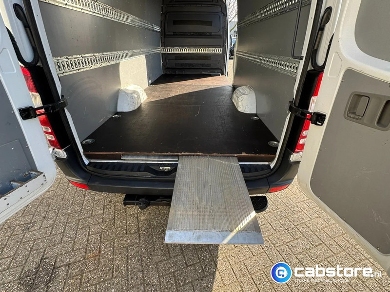 Mercedes-Benz Sprinter 316 CDI L3/H2 316 CDI Euro 5 - L3/H2 - Automaat - Geïntegreerde rijplaten in vloer - Bearlock - Year 2015 - Nieuwe banden - فان: صور 5 Mercedes-Benz Sprinter 316 CDI L3/H2 316 CDI Euro 5 - L3/H2 - Automaat - Geïntegreerde rijplaten in vloer - Bearlock - Year 2015 - Nieuwe banden - فان: صور 5
