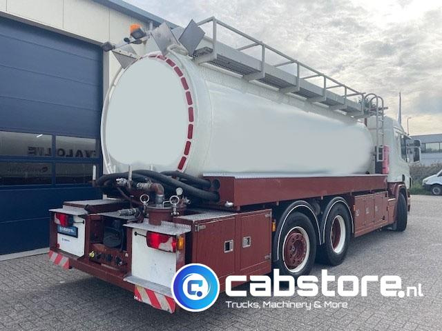 Scania P 380 B 6X2*4 HNA - RETARDER - Tankwagen olie - Olietank - ADR - 16.920 liter - Bouwjaar 2007 - Km 881.924 - شاحنة صهريج: صور 4 Scania P 380 B 6X2*4 HNA - RETARDER - Tankwagen olie - Olietank - ADR - 16.920 liter - Bouwjaar 2007 - Km 881.924 - شاحنة صهريج: صور 4