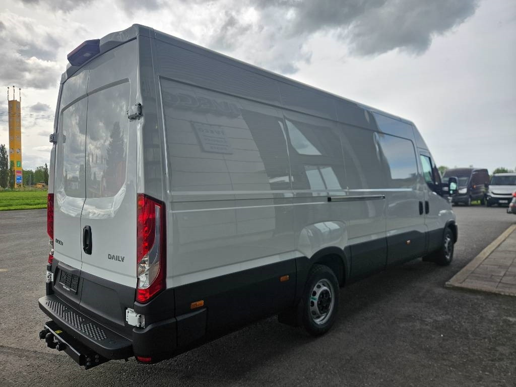 Iveco Daily 35S16A8 - فان: صور 3 Iveco Daily 35S16A8 - فان: صور 3