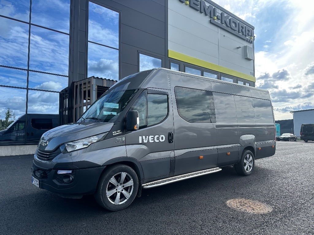 Iveco Daily 35S18A8 1+5 hlö retkeilyauto - فان: صور 1 Iveco Daily 35S18A8 1+5 hlö retkeilyauto - فان: صور 1