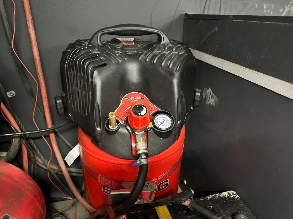 فان Iveco Daily 50C18A8 huoltoauto: صور 11 فان Iveco Daily 50C18A8 huoltoauto: صور 11