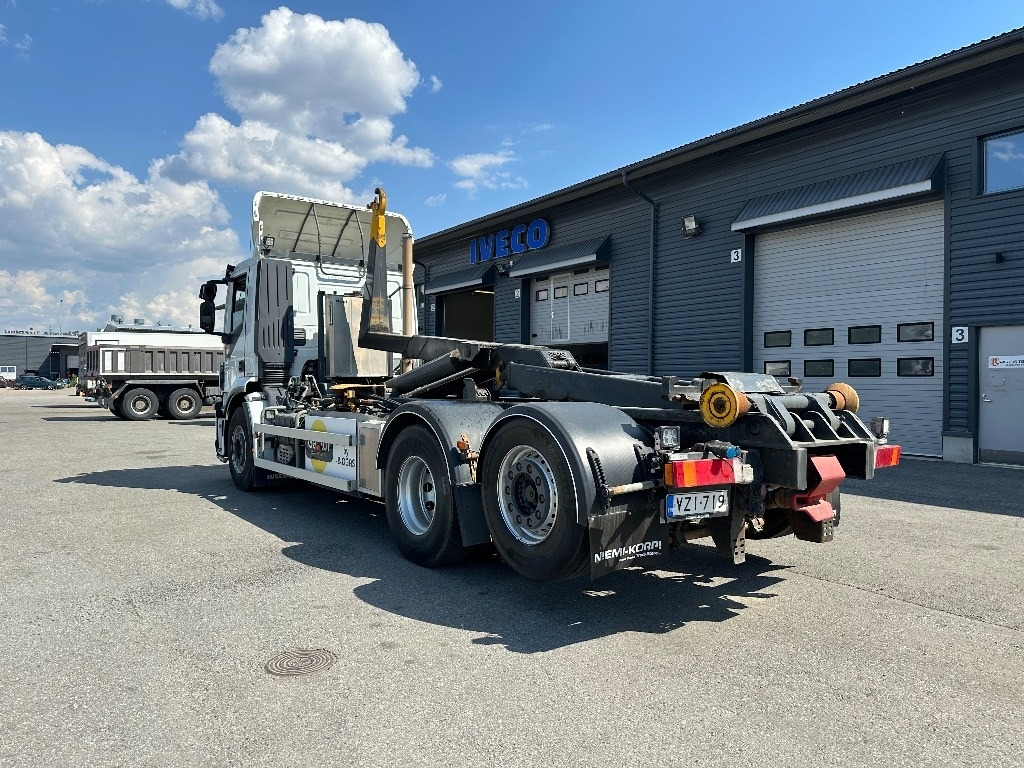 شاحنة ذات الخطاف Iveco Stralis 260S33 6x2*4 CNG: صور 6