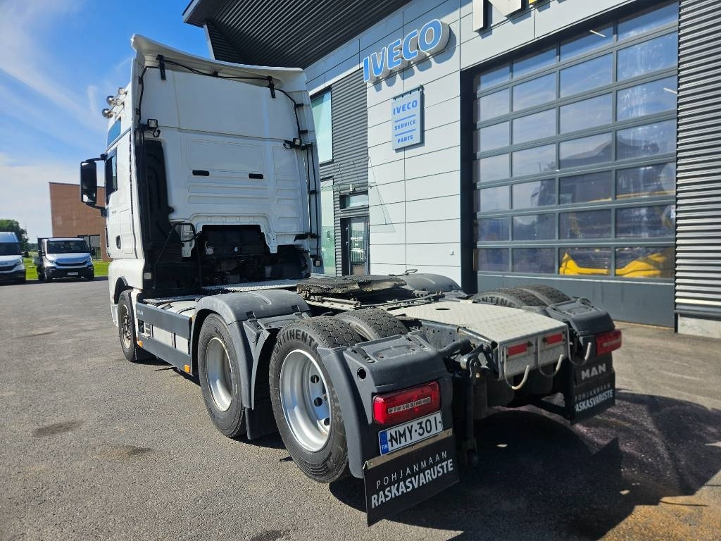 MAN TGX 580 6x2 - شاحنة جرار: صور 4 MAN TGX 580 6x2 - شاحنة جرار: صور 4