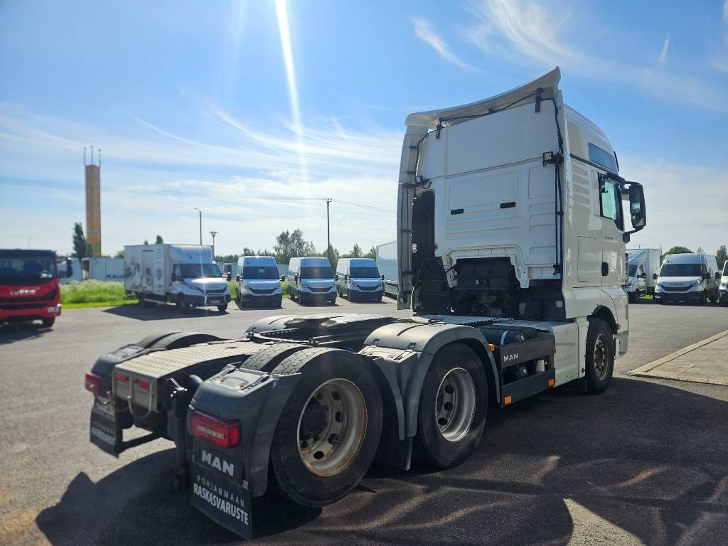 MAN TGX 580 6x2 - شاحنة جرار: صور 3 MAN TGX 580 6x2 - شاحنة جرار: صور 3