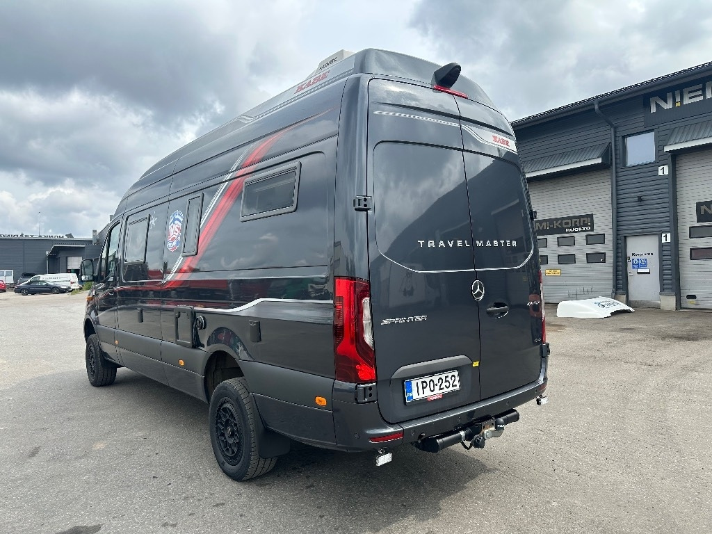 Mercedes-Benz 419 4x4 KABE - كرفان فان: صور 5 Mercedes-Benz 419 4x4 KABE - كرفان فان: صور 5