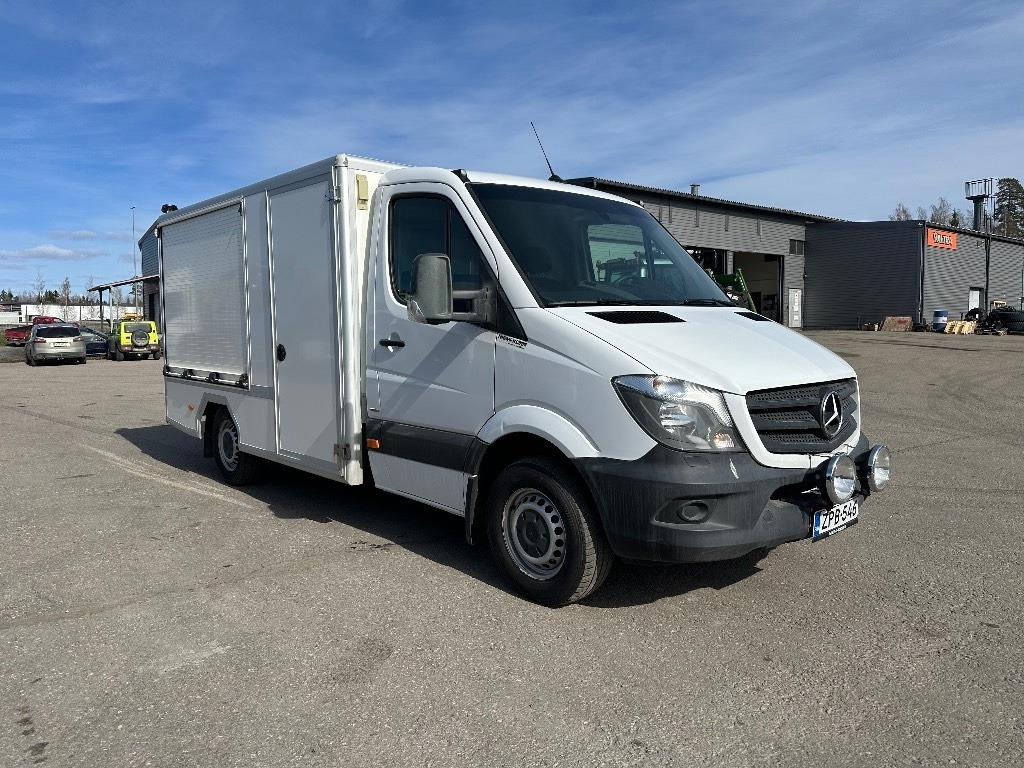 Mercedes-Benz Sprinter 316 Huoltoauto - الشاحنات الصغيرة صندوق مغلق: صور 2 Mercedes-Benz Sprinter 316 Huoltoauto - الشاحنات الصغيرة صندوق مغلق: صور 2