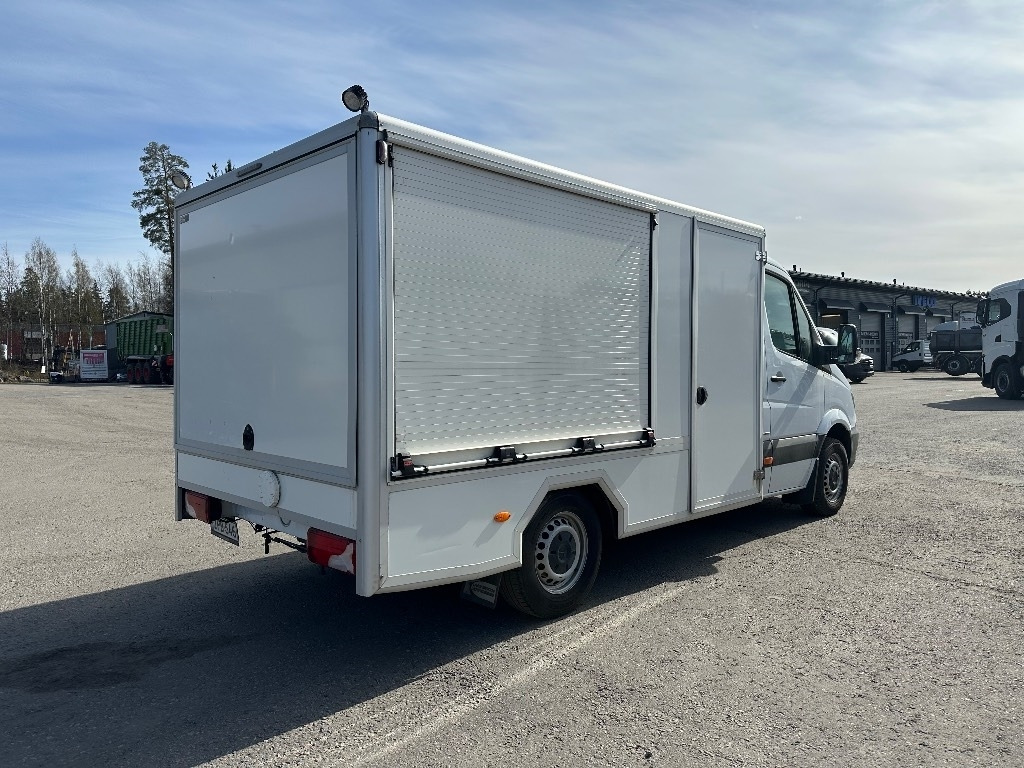 Mercedes-Benz Sprinter 316 Huoltoauto - الشاحنات الصغيرة صندوق مغلق: صور 4 Mercedes-Benz Sprinter 316 Huoltoauto - الشاحنات الصغيرة صندوق مغلق: صور 4