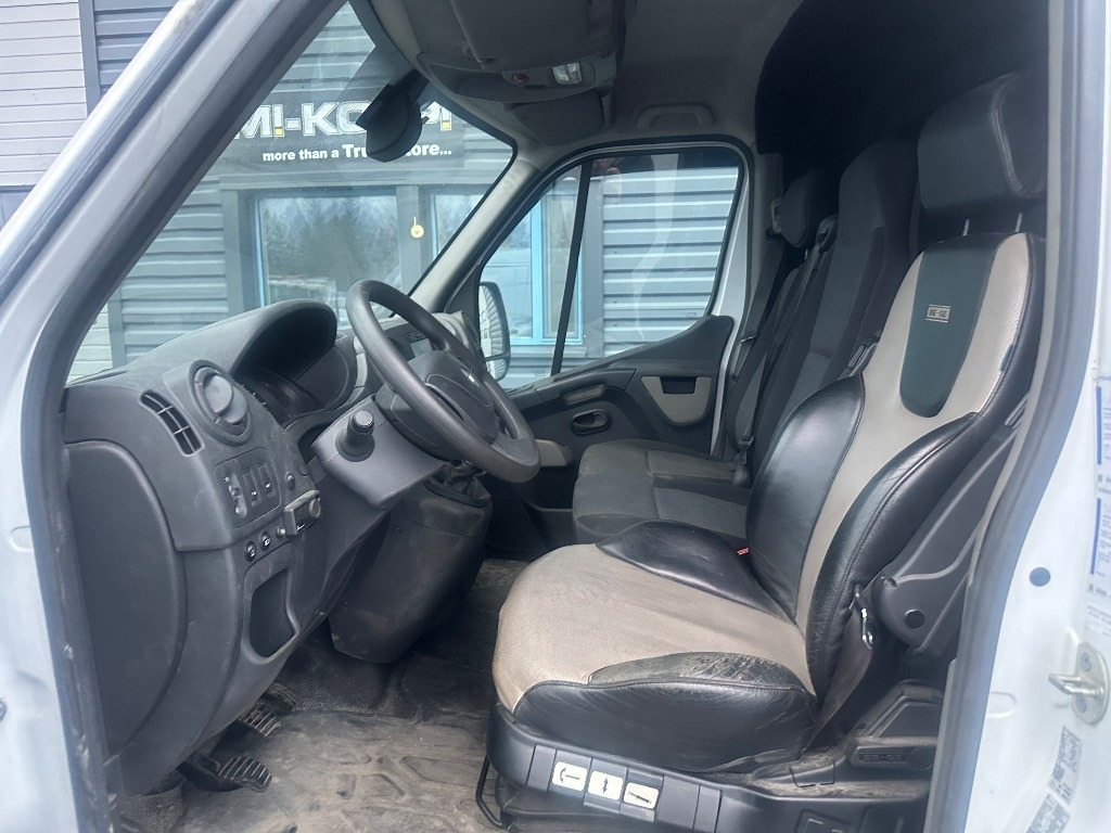 فان Renault Master huoltoauto varusteineen: صور 9
