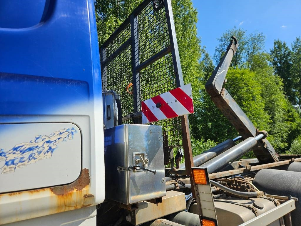 شاحنة ذات الخطاف Scania 164 G 480: صور 12