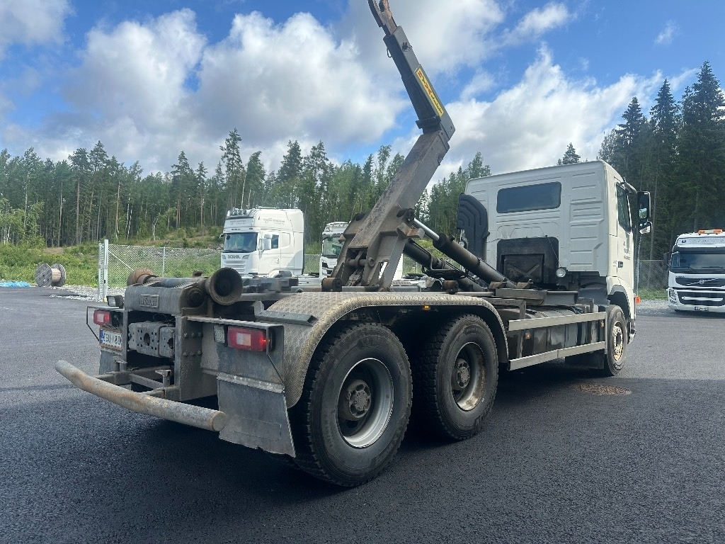 Volvo FH 440 6x4 - شاحنة ذات الخطاف: صور 3 Volvo FH 440 6x4 - شاحنة ذات الخطاف: صور 3