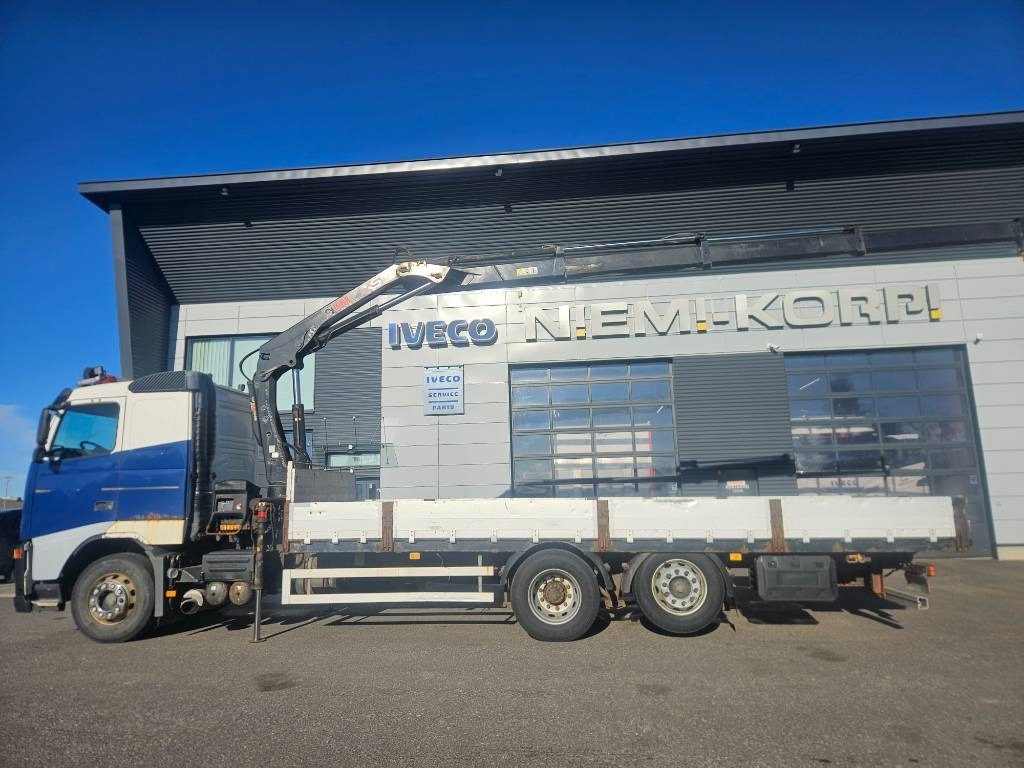 Volvo FH12 6x2 Hiab 166 kympitys 2029 asti - شاحنة كرين: صور 5 Volvo FH12 6x2 Hiab 166 kympitys 2029 asti - شاحنة كرين: صور 5