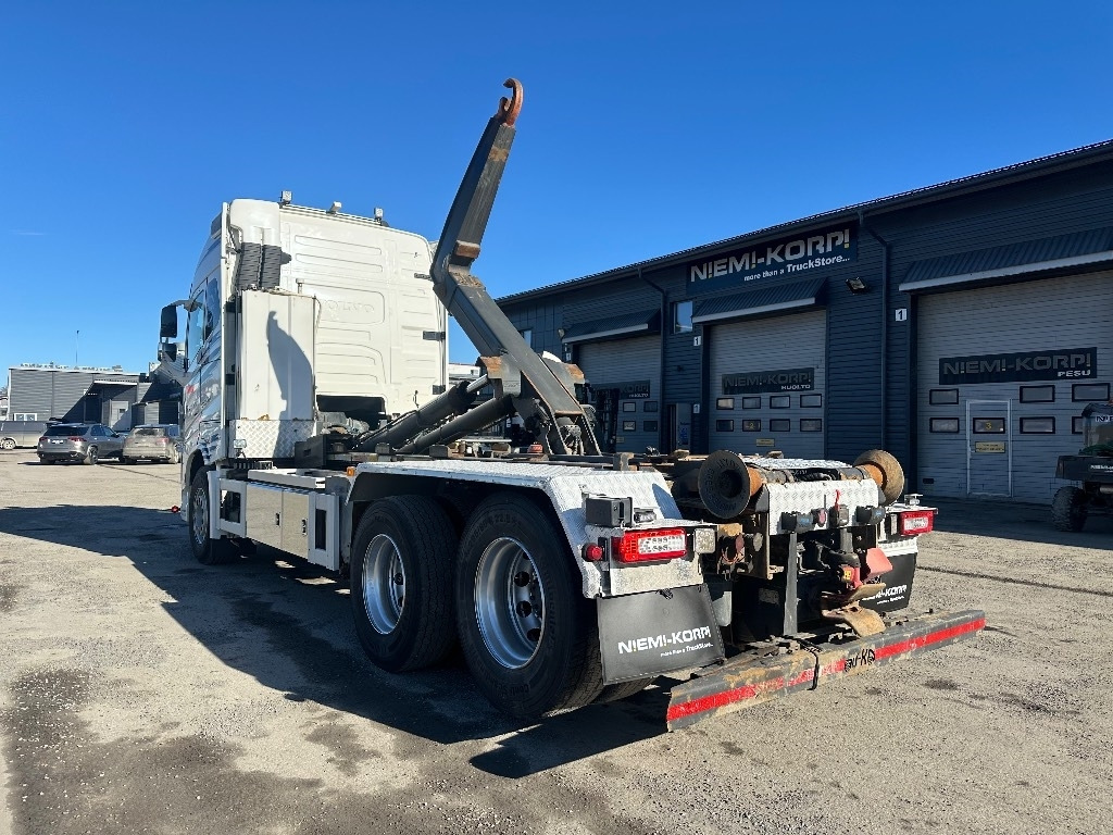Volvo FH13 540 6X4*4 - شاحنة ذات الخطاف: صور 5 Volvo FH13 540 6X4*4 - شاحنة ذات الخطاف: صور 5