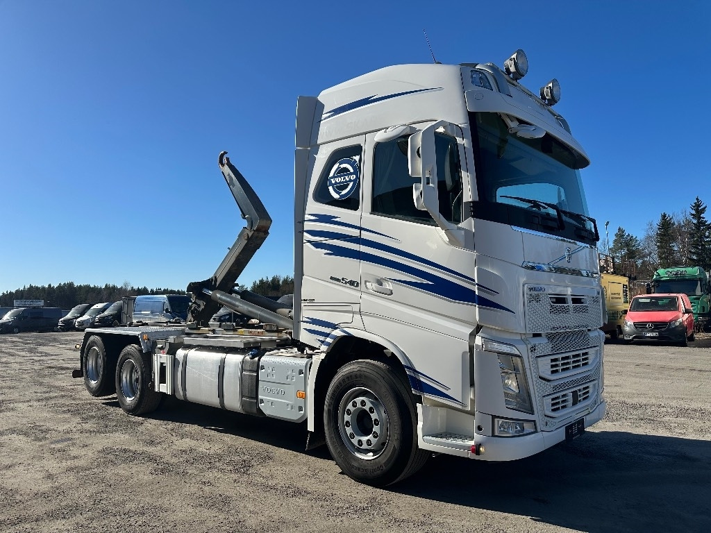 Volvo FH13 540 6X4*4 - شاحنة ذات الخطاف: صور 3 Volvo FH13 540 6X4*4 - شاحنة ذات الخطاف: صور 3