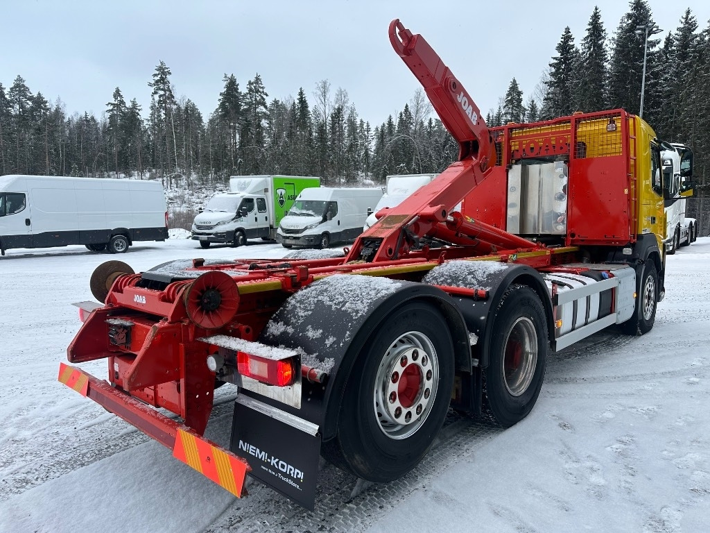 Volvo FM11 370 - شاحنة ذات الخطاف: صور 4 Volvo FM11 370 - شاحنة ذات الخطاف: صور 4