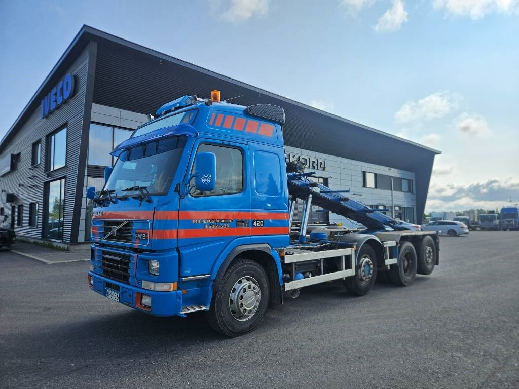 Volvo FM12 420 8x2 - شاحنات قابلة للفك شاحنة: صور 1 Volvo FM12 420 8x2 - شاحنات قابلة للفك شاحنة: صور 1