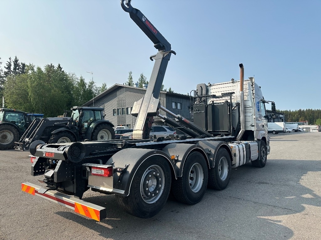 Volvo FMX 510 8x4*4 - شاحنة ذات الخطاف: صور 4 Volvo FMX 510 8x4*4 - شاحنة ذات الخطاف: صور 4