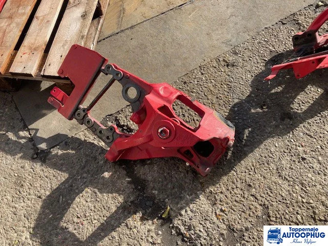 DAF chassis bracket – DAF 1849492 - الإطار/ الشاسيه - شاحنة: صور 2 DAF chassis bracket – DAF 1849492 - الإطار/ الشاسيه - شاحنة: صور 2