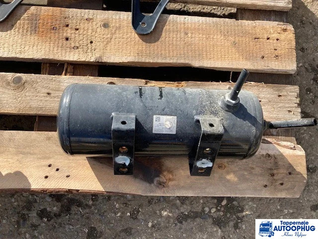 DAF luft tank – DAF 2119941 - أجزاء الفرامل - شاحنة: صور 1 DAF luft tank – DAF 2119941 - أجزاء الفرامل - شاحنة: صور 1