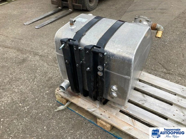 Hydraulik tank aluminum 225L - خزان هيدروليكي - شاحنة: صور 3 Hydraulik tank aluminum 225L - خزان هيدروليكي - شاحنة: صور 3