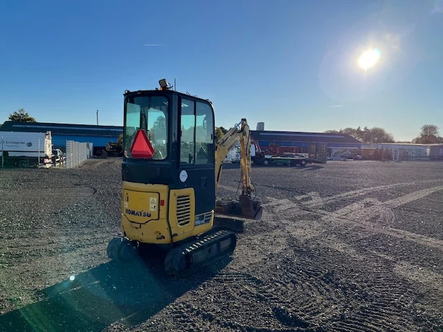 KOMATSU PC16R HS - حفارة مصغرة: صور 4 KOMATSU PC16R HS - حفارة مصغرة: صور 4