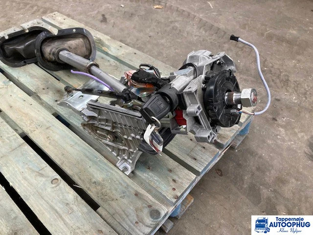 MAN Steering column – MAN 81.46113-6236 - الكابينة والداخلية - شاحنة: صور 3 MAN Steering column – MAN 81.46113-6236 - الكابينة والداخلية - شاحنة: صور 3