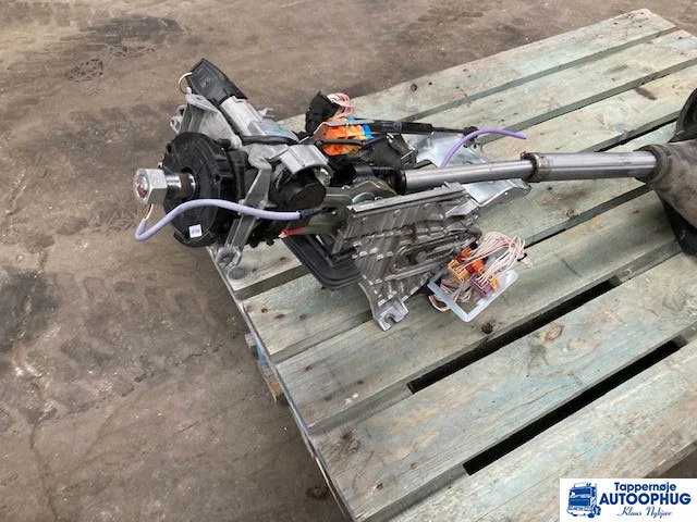 MAN Steering column – MAN 81.46113-6236 - الكابينة والداخلية - شاحنة: صور 2 MAN Steering column – MAN 81.46113-6236 - الكابينة والداخلية - شاحنة: صور 2