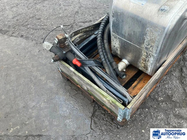 MAN hydraulikanlæg 250 liter - خزان هيدروليكي - شاحنة: صور 3 MAN hydraulikanlæg 250 liter - خزان هيدروليكي - شاحنة: صور 3
