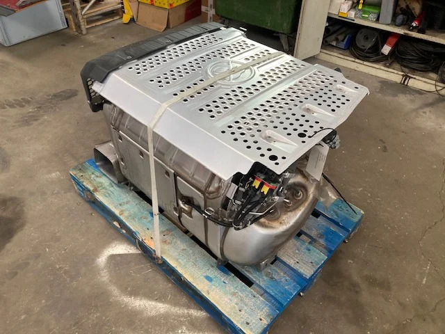 Mercedes Exhaust – Mercedes A0124905812 – Mercedes A0144908212 - كاتم الصوت/ نظام العادم - شاحنة: صور 1 Mercedes Exhaust – Mercedes A0124905812 – Mercedes A0144908212 - كاتم الصوت/ نظام العادم - شاحنة: صور 1