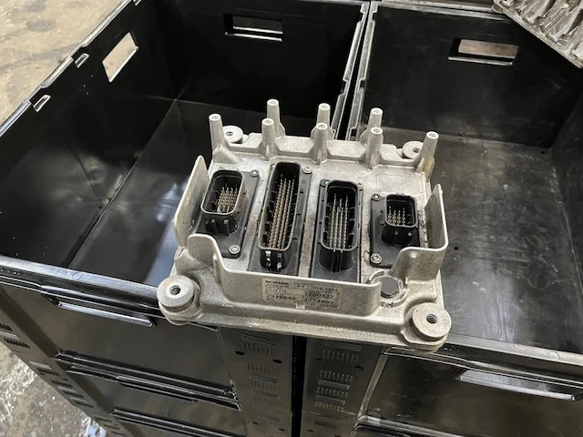 Scania ECU EMS – Scania 3220538 - كتلة التحكم - شاحنة: صور 1 Scania ECU EMS – Scania 3220538 - كتلة التحكم - شاحنة: صور 1