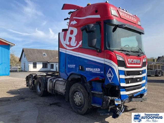 Scania R520 6X2 3150mm M hydraulic damage - شاحنة جرار: صور 3 Scania R520 6X2 3150mm M hydraulic damage - شاحنة جرار: صور 3