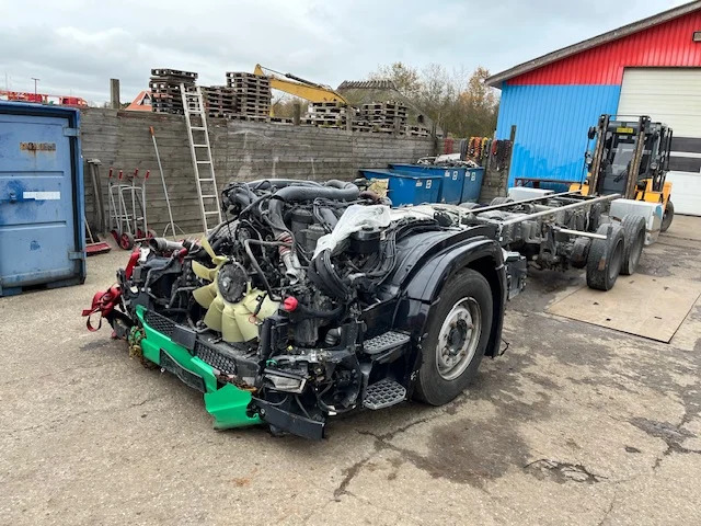 Scania S590 6X2 - الشاسيه شاحنة: صور 1 Scania S590 6X2 - الشاسيه شاحنة: صور 1