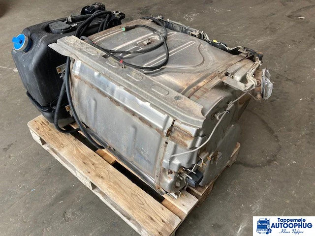 Scania S650 udstødning / silencer Scania 2539551 - كاتم الصوت/ نظام العادم - شاحنة: صور 1 Scania S650 udstødning / silencer Scania 2539551 - كاتم الصوت/ نظام العادم - شاحنة: صور 1