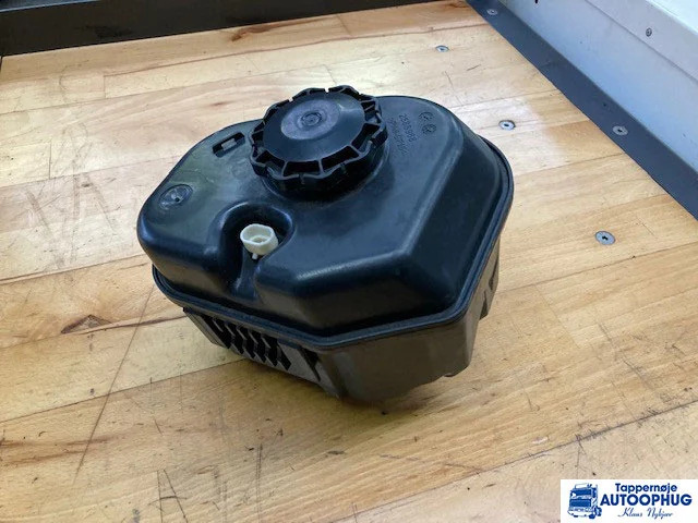 Scania Servostyring beholder Scania 2588968 , 2481320 - قيادة السيارة - شاحنة: صور 3 Scania Servostyring beholder Scania 2588968 , 2481320 - قيادة السيارة - شاحنة: صور 3