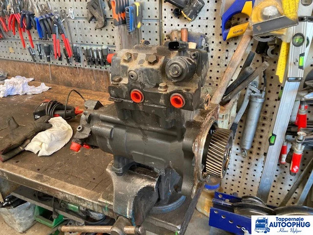 Scania XPI Højtryks dieselpump P/N: 2059882 / 572710 - المحرك و قطع الغيار - شاحنة: صور 1 Scania XPI Højtryks dieselpump P/N: 2059882 / 572710 - المحرك و قطع الغيار - شاحنة: صور 1