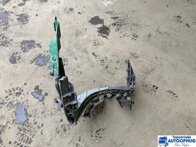 Scania forlygte holder P/N: 2479060 - هيكل السيارة الخارجية - شاحنة: صور 1 Scania forlygte holder P/N: 2479060 - هيكل السيارة الخارجية - شاحنة: صور 1