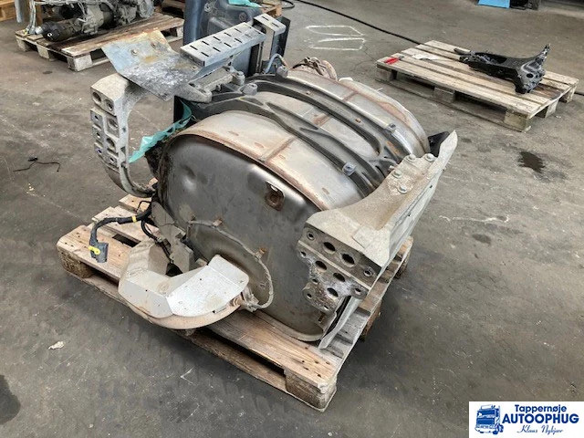 Volvo udstødning – Volvo 23094534 - كاتم الصوت/ نظام العادم - شاحنة: صور 3 Volvo udstødning – Volvo 23094534 - كاتم الصوت/ نظام العادم - شاحنة: صور 3