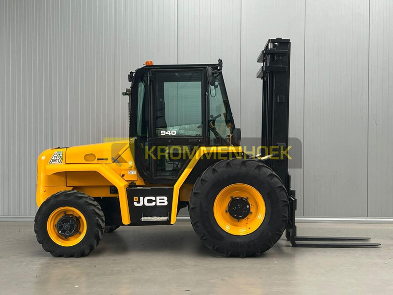 JCB 940-4 - شاحنات الطرق الوعرة: صور 5 JCB 940-4 - شاحنات الطرق الوعرة: صور 5
