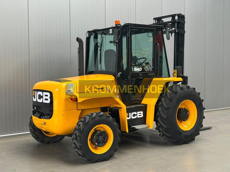 JCB 940-4 - شاحنات الطرق الوعرة: صور 4 JCB 940-4 - شاحنات الطرق الوعرة: صور 4