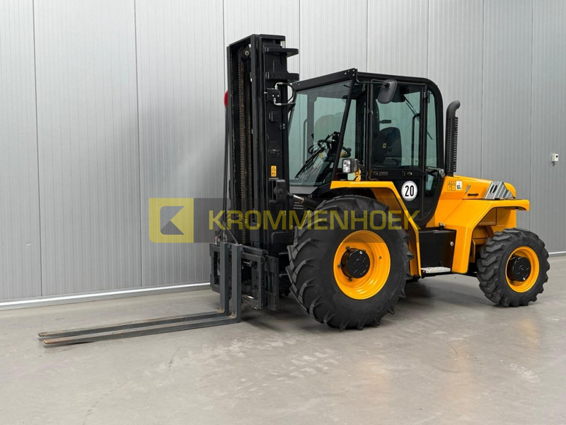 JCB 940 - شاحنات الطرق الوعرة: صور 2 JCB 940 - شاحنات الطرق الوعرة: صور 2