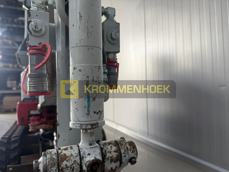 حفارة مصغرة Takeuchi TB 210 R: صور 10