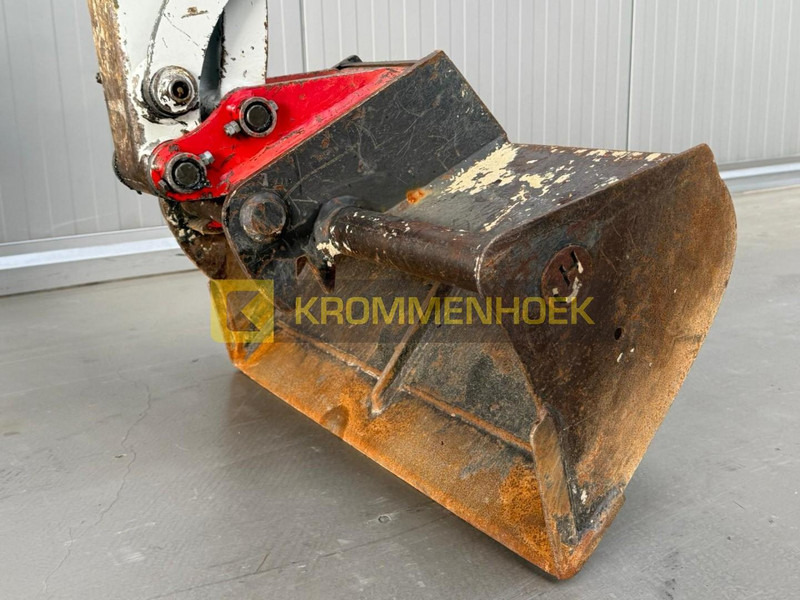 حفارة مصغرة Takeuchi TB 210 R: صور 8