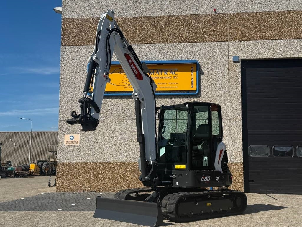 Bobcat E60 R2, 2024, 54 hours!! - حفارة مصغرة: صور 2 Bobcat E60 R2, 2024, 54 hours!! - حفارة مصغرة: صور 2
